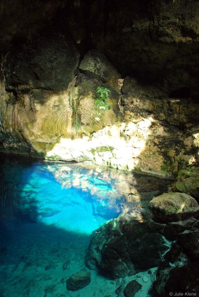 cenote, Mexico