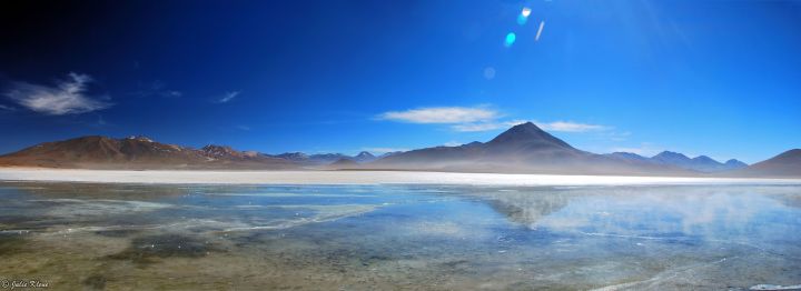 Laguna Blanca, Uyuni Desert, Bolivia