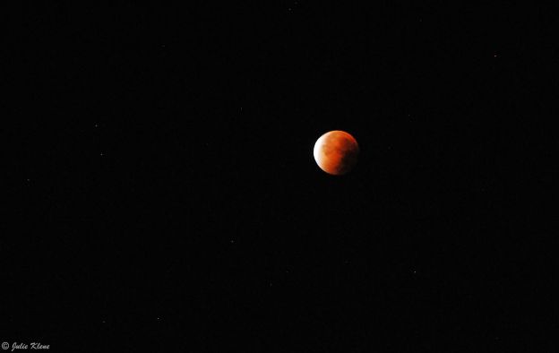 Super Moon eclipse, Paris, France