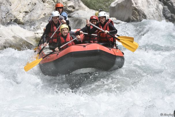 Rafting with Quey'Raft, Château-Ville-Vieille, France